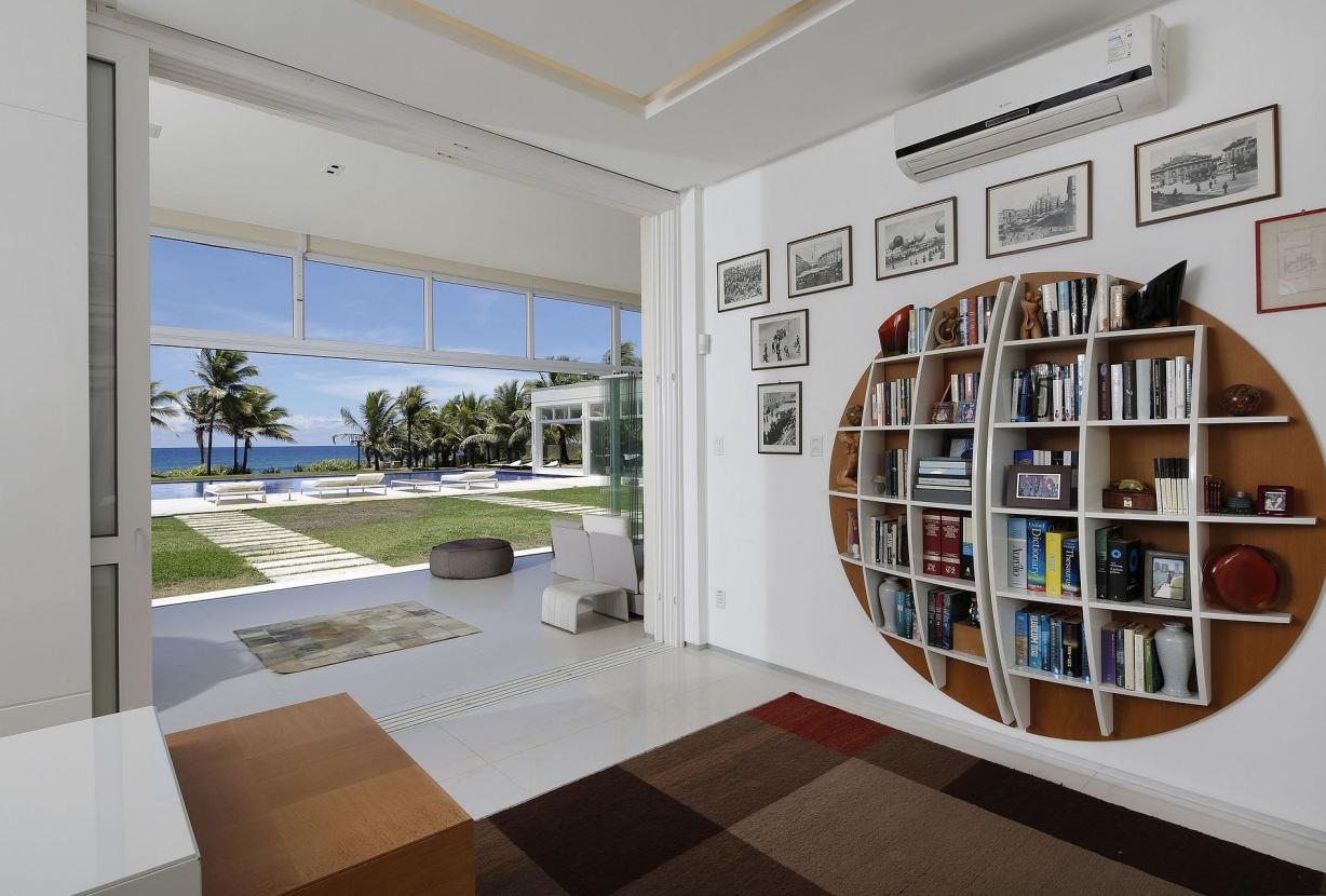 Bah450 - Luxurious mansion near the beach in Camaçari