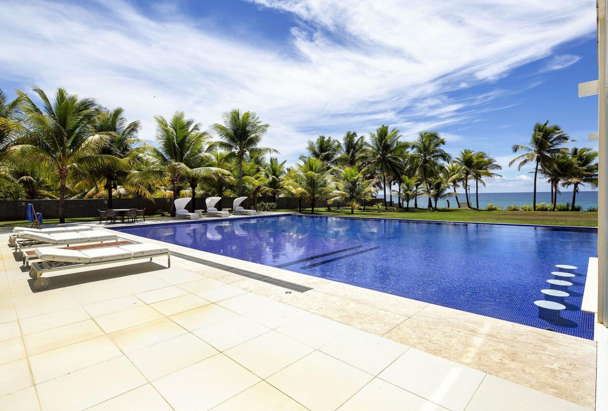 Bah450 - Luxurious mansion near the beach in Camaçari