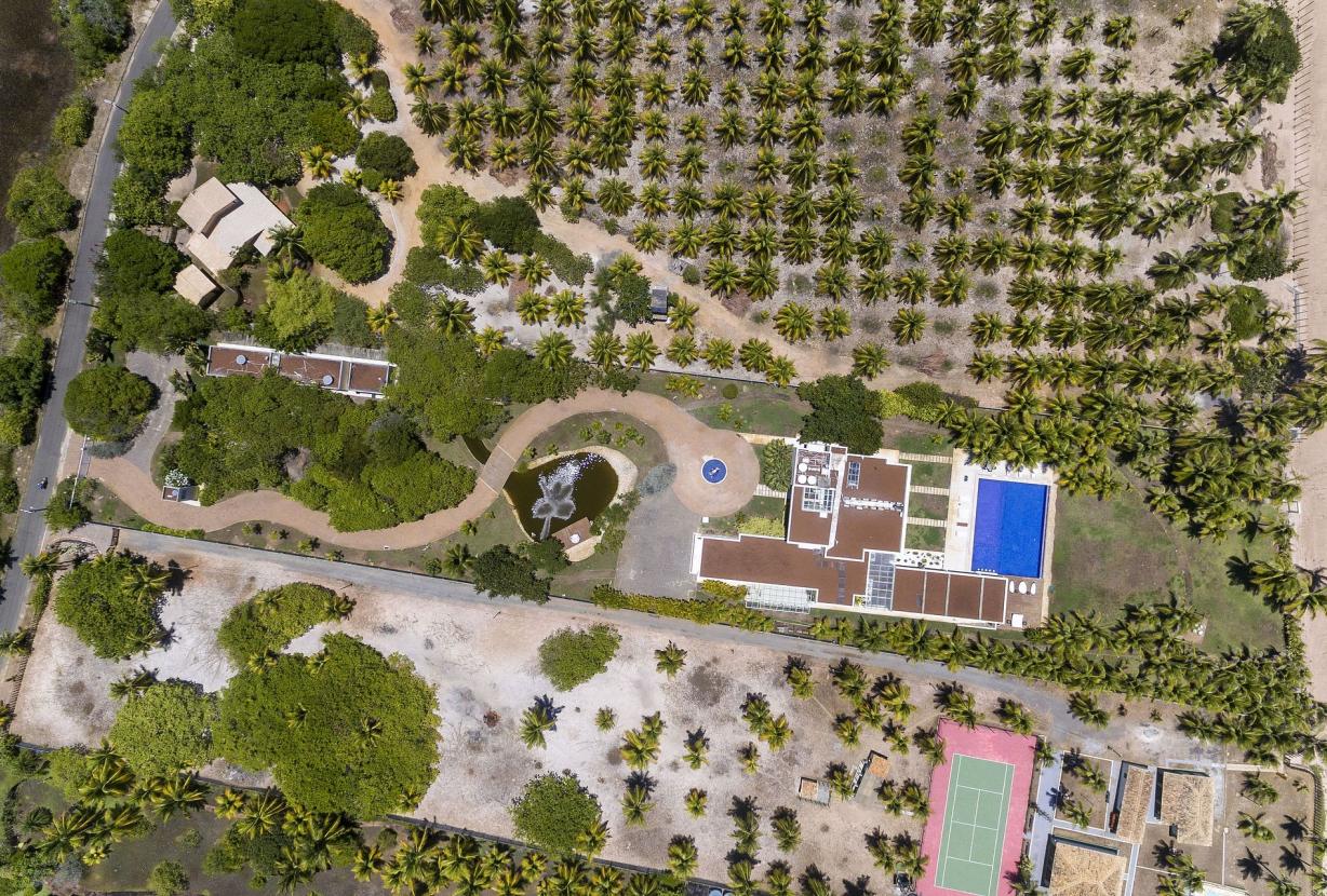 Bah450 - Luxurious mansion near the beach in Camaçari