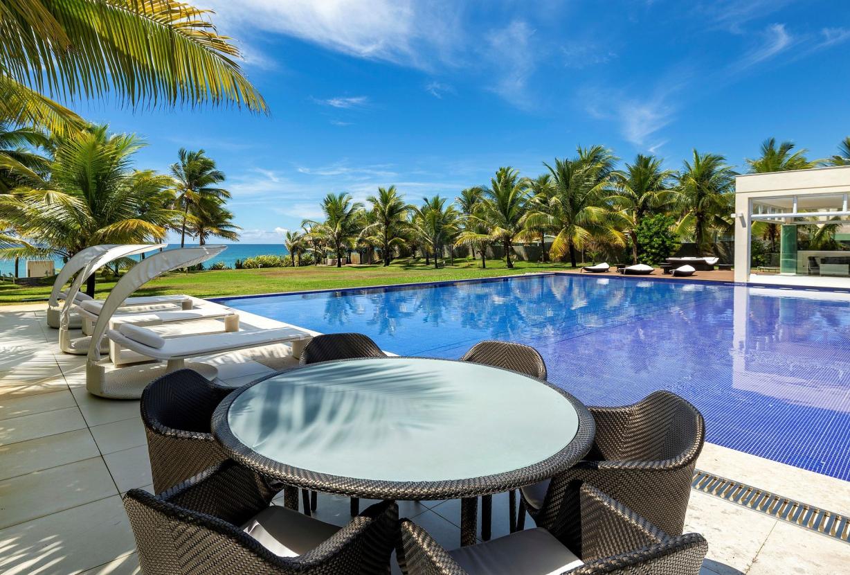 Bah450 - Luxurious mansion near the beach in Camaçari