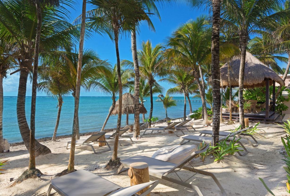 Tul003 - Bela villa à beira-mar com grande piscina em Tulum