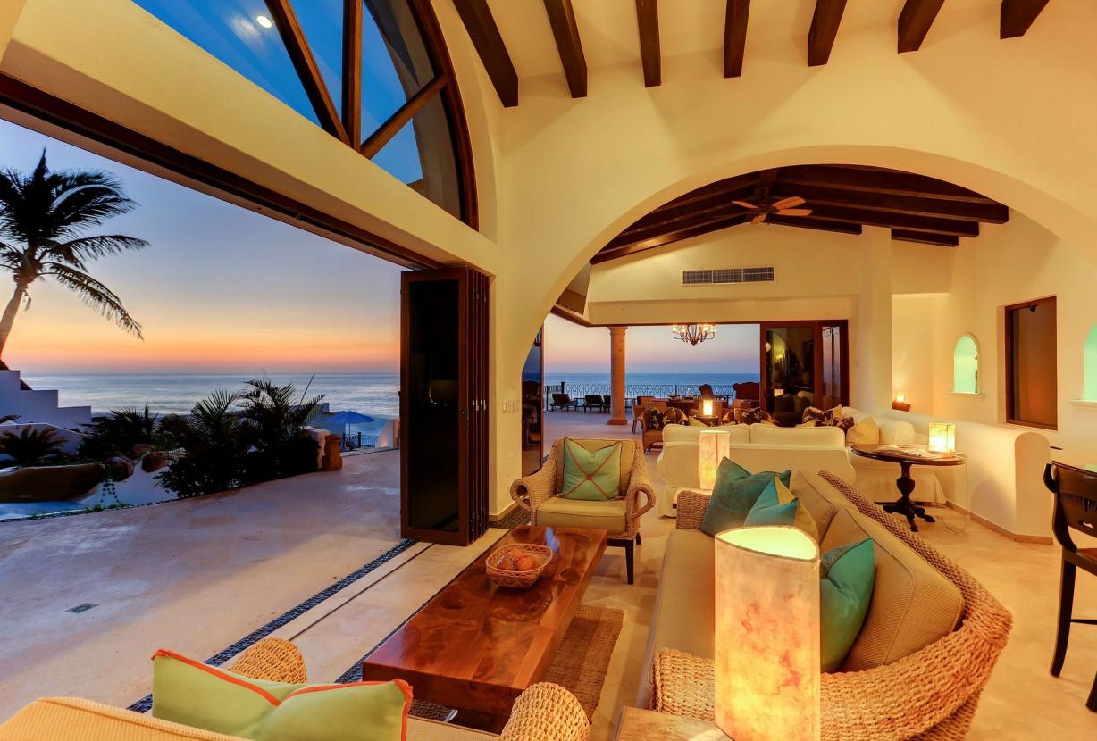 Cab004 - Luxurious sea front villa in Los Cabos