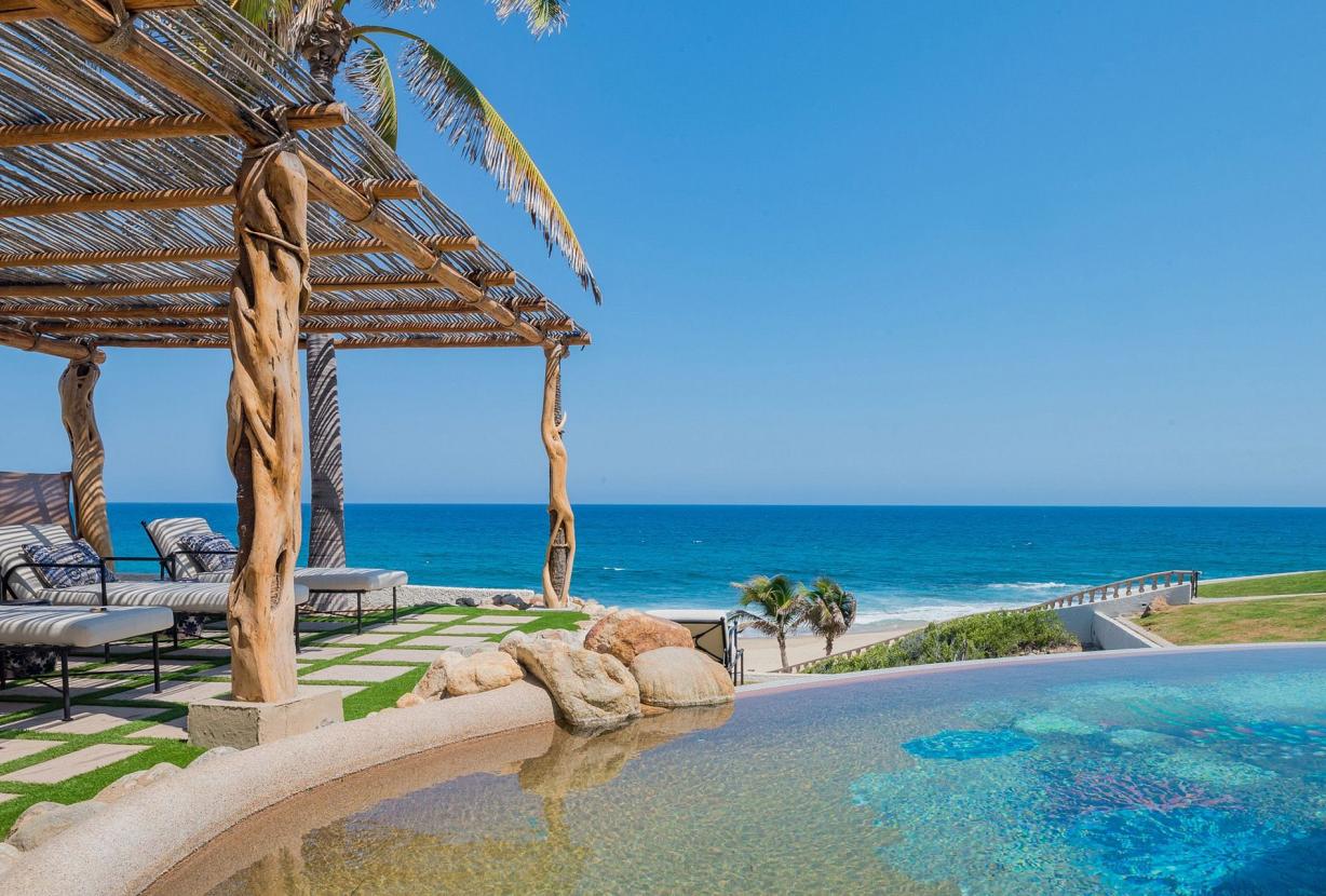 Cab012 - Beautiful villa with 7 suites in Los Cabos