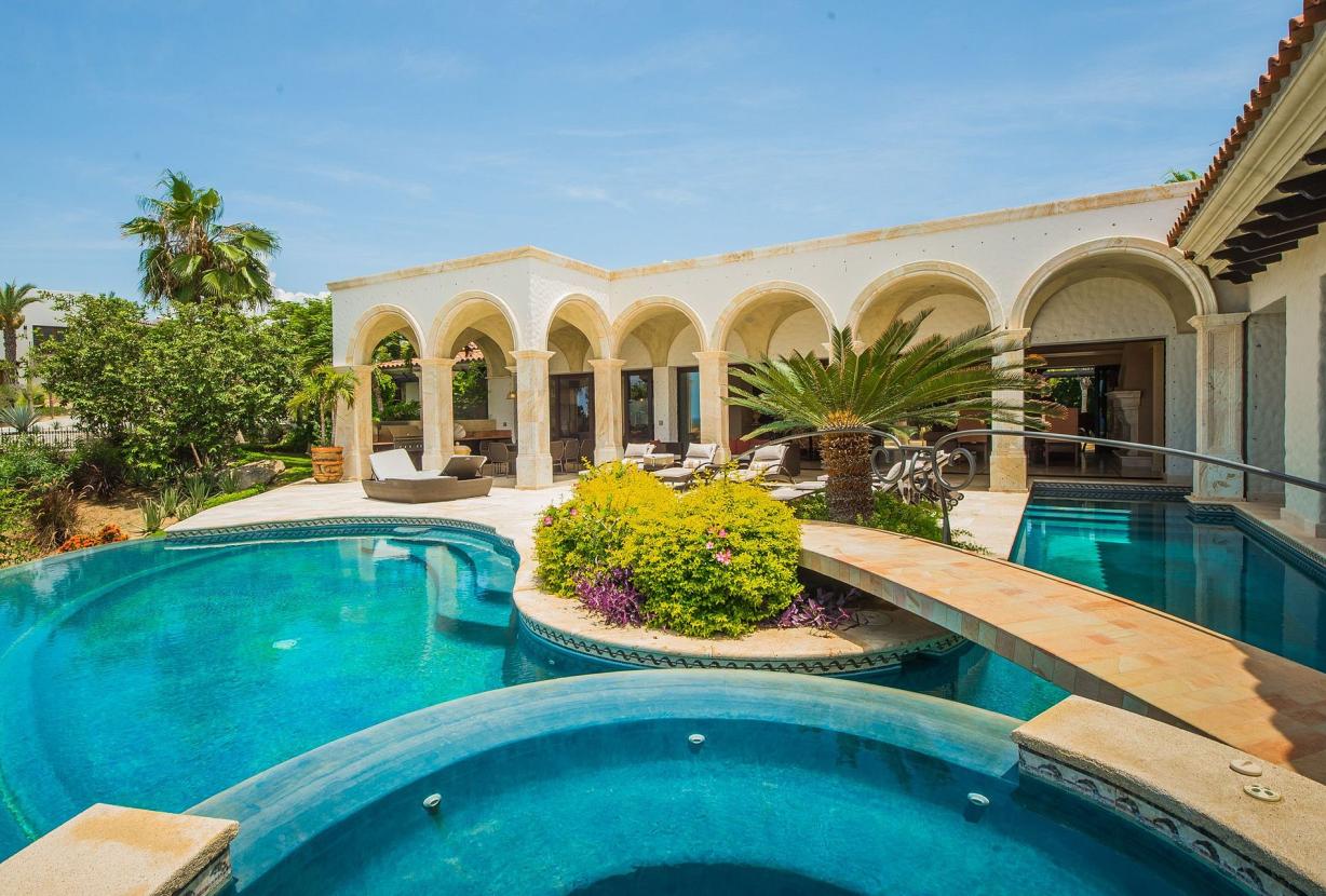 Cab020 - Incrível villa com piscina infinita em Los Cabos