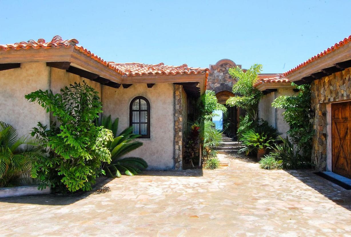 Cab025 - Splendide villa de luxe en front de mer à Los Cabos