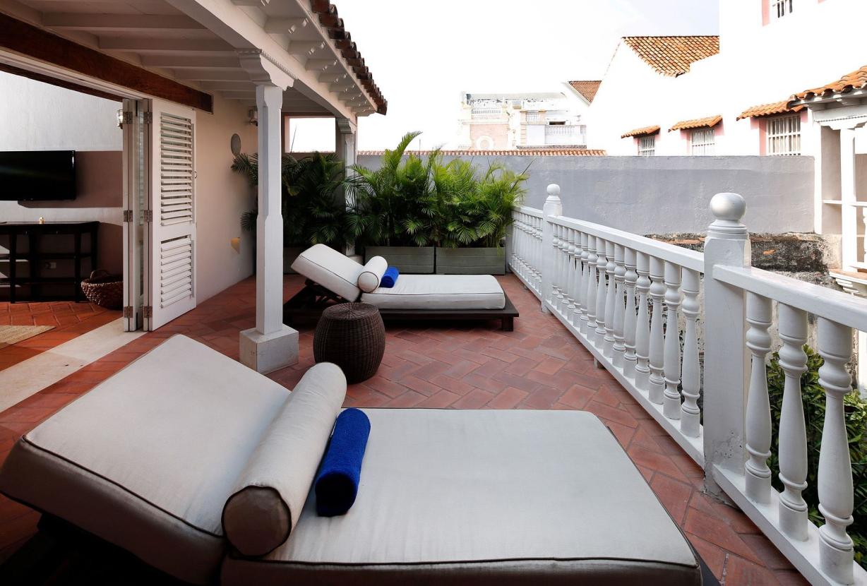 Car024 - Luxurious 6 bedroom villa with pool in Cartagena