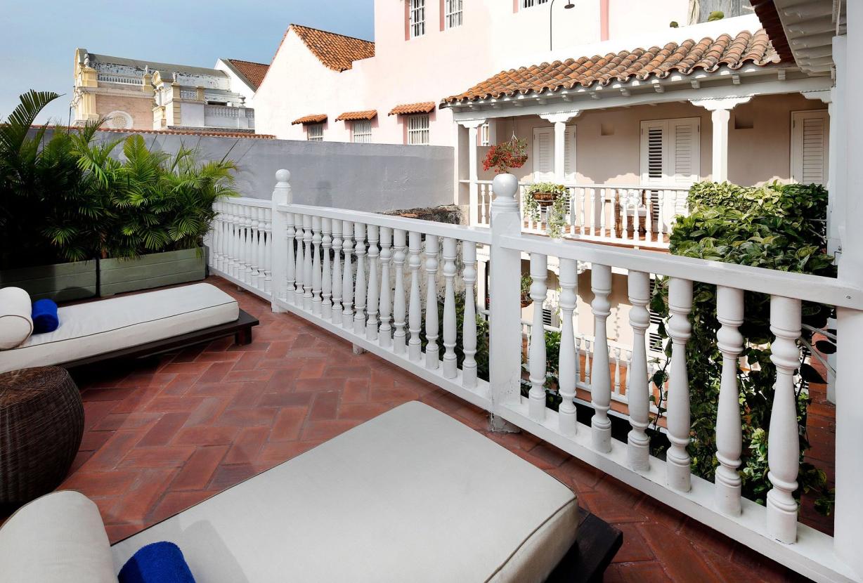 Car024 - Luxurious 6 bedroom villa with pool in Cartagena