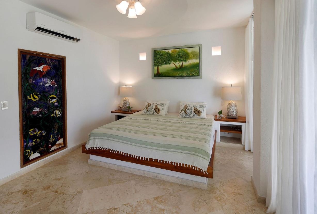 Car029 - Beautiful villa with sea front pool in Cartagena