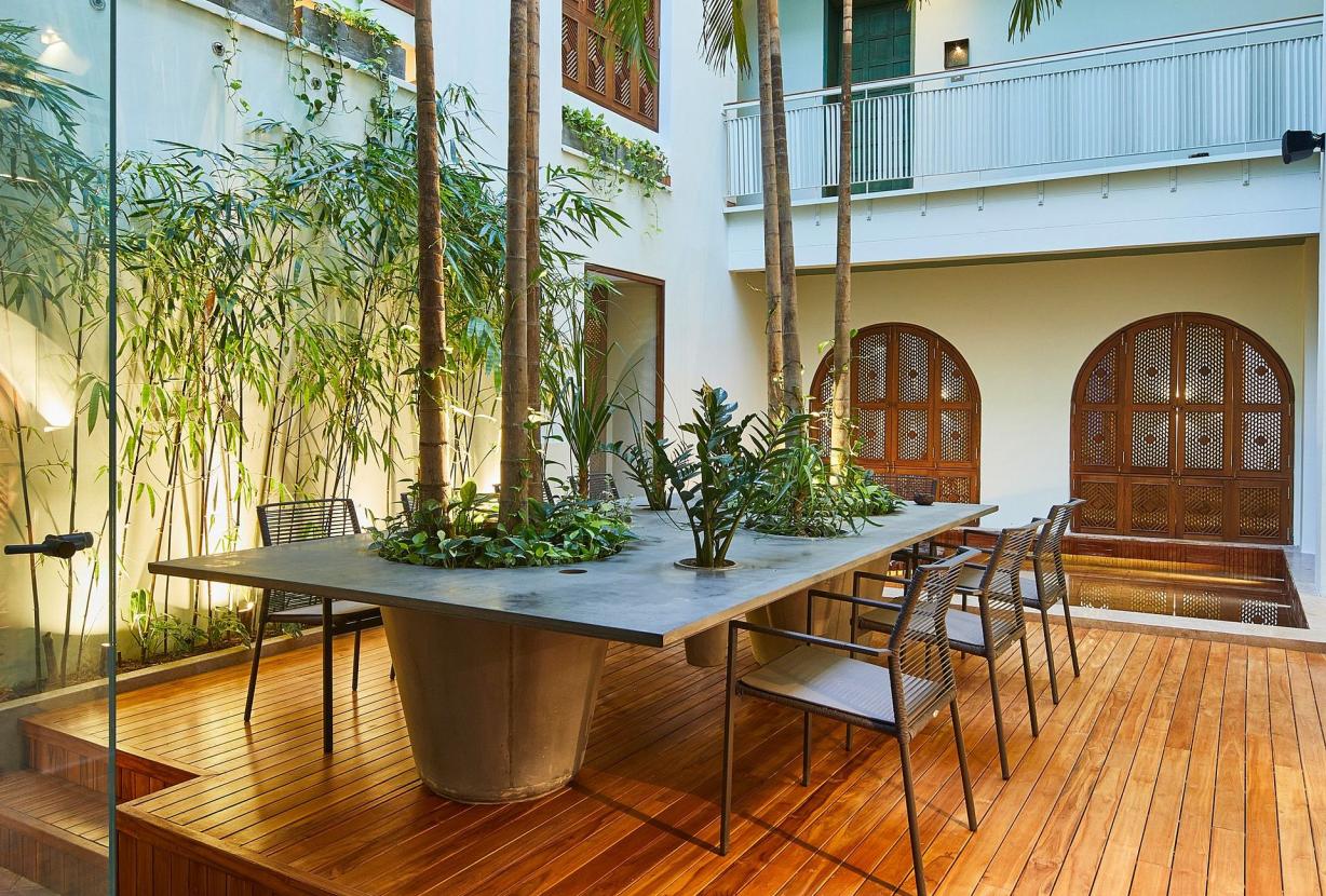 Car047 - Lujosa villa con vista a la ciudad histórica