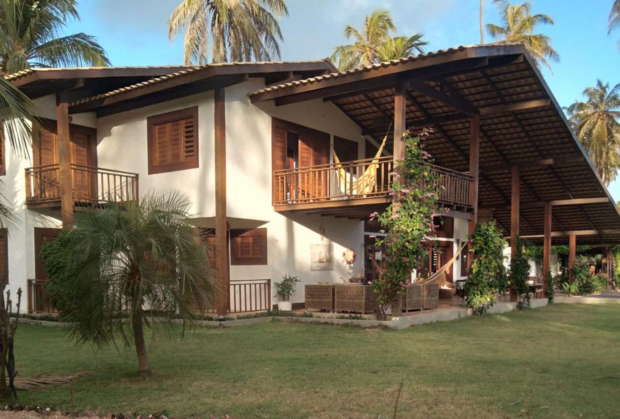 Cea023 - Casa de 4 quartos e piscina em Guajiru