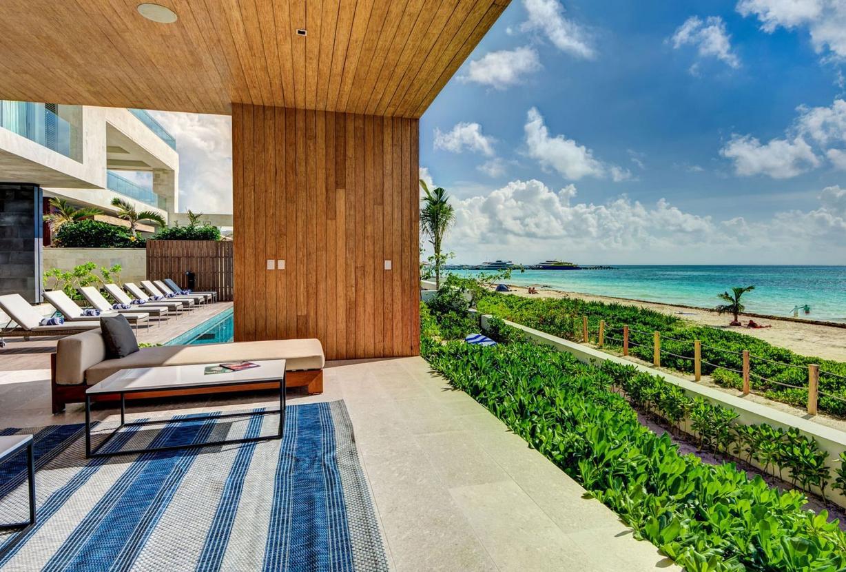 Pcr004 - Gorgeous beachfront villa in Playa del Carmen