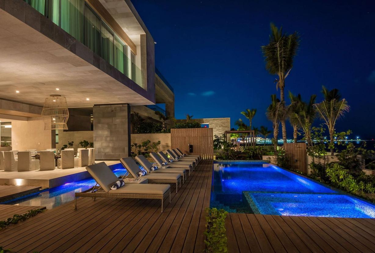 Pcr004 - Gorgeous beachfront villa in Playa del Carmen