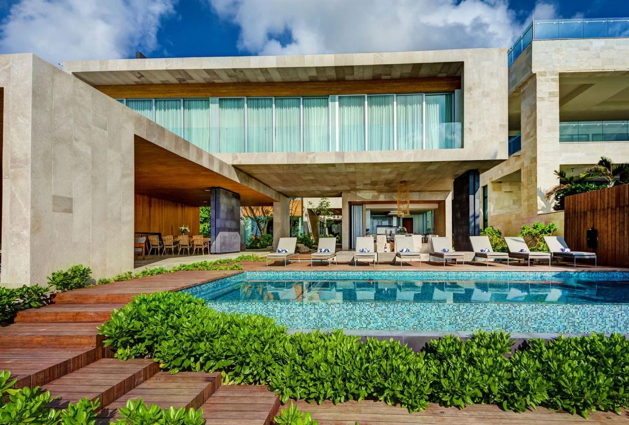 Pcr004 - Gorgeous beachfront villa in Playa del Carmen