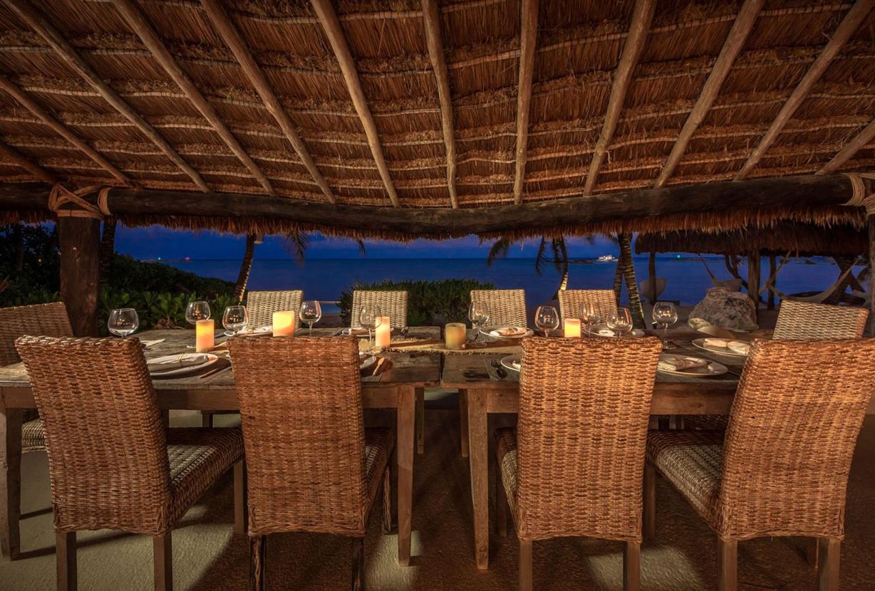 Pta002 - Luxury beachfront villa in Puerto Aventuras