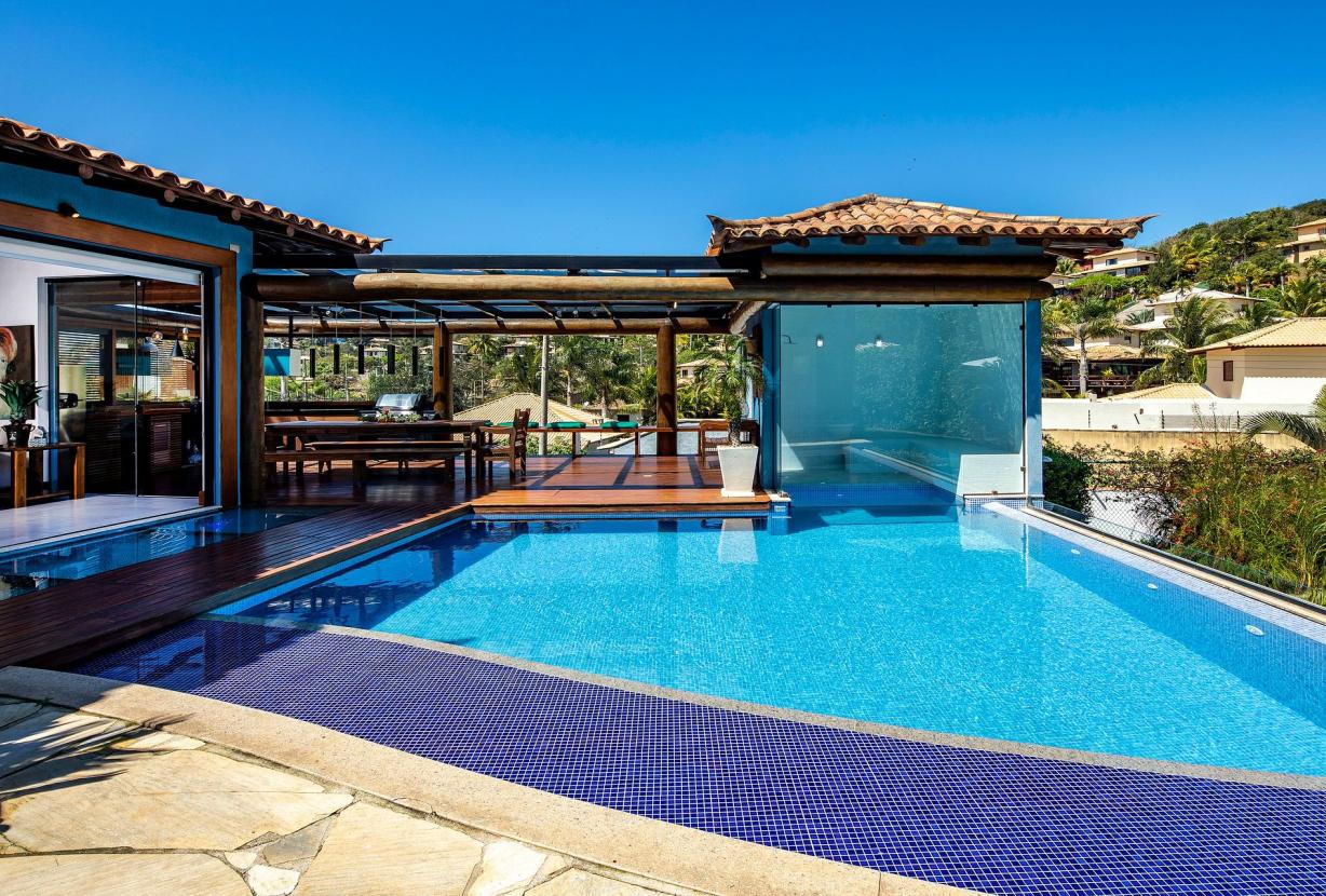Buz052 - Charmante villa de 5 chambres à Geriba
