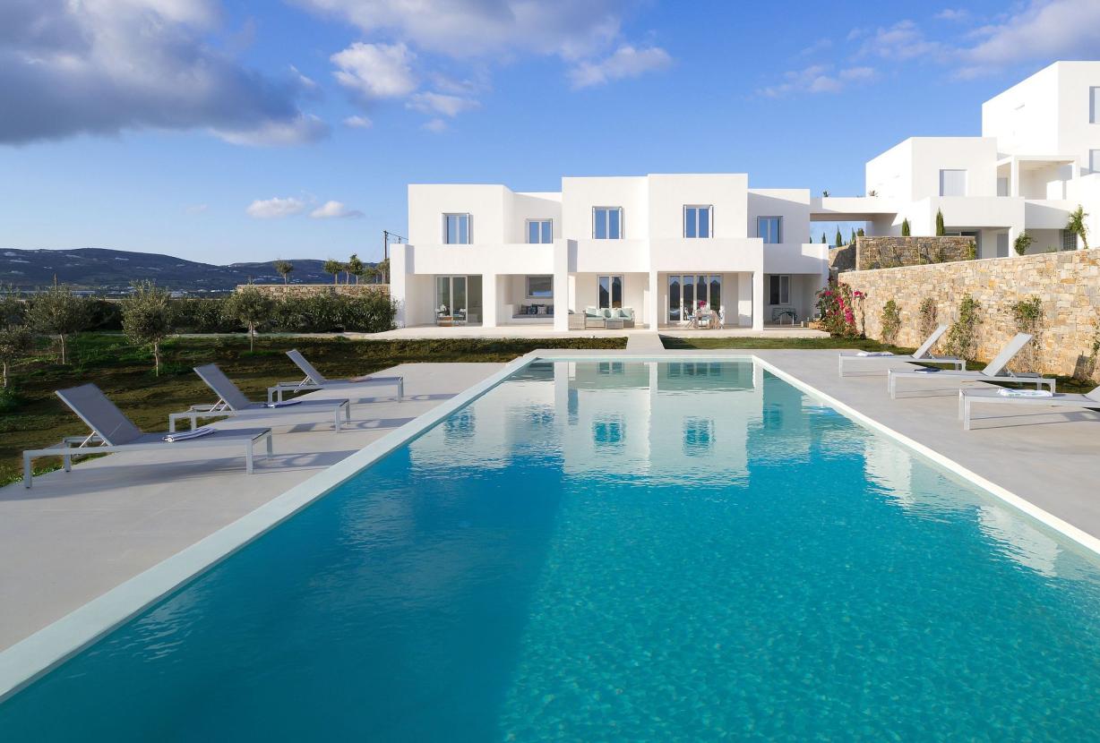 Cyc056 - Luxurious villa in Paros