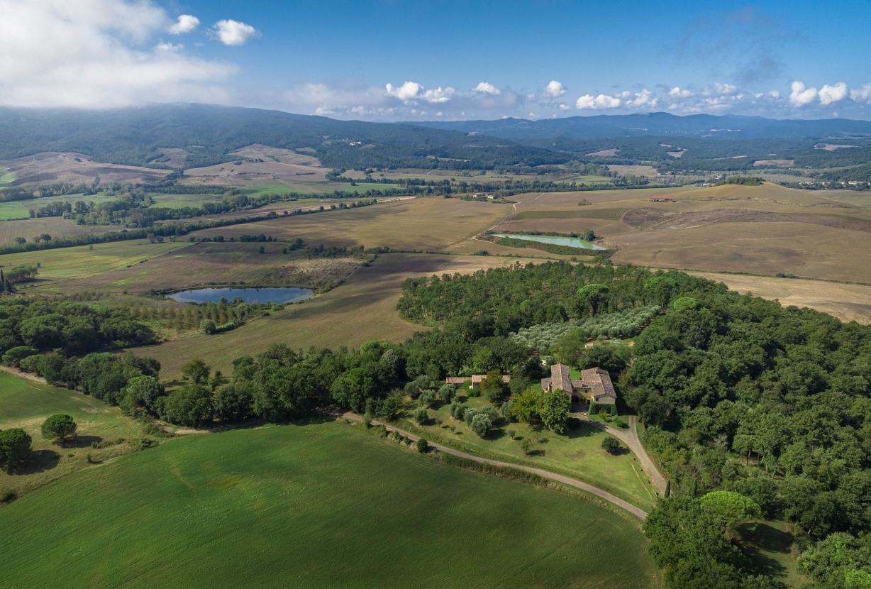 Tus006 - Villa in the wine region in Tuscany