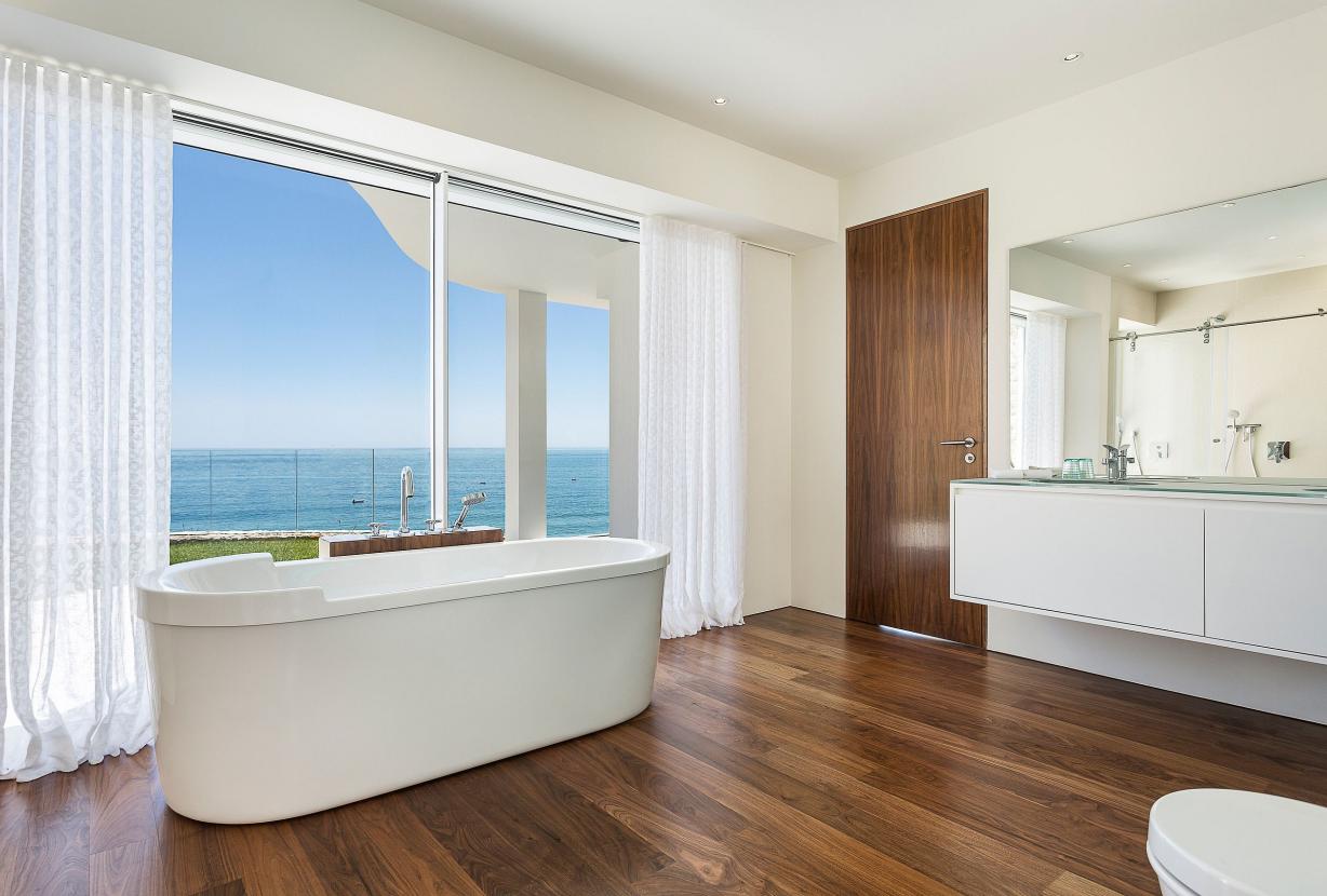 Alg002 - Elegância sobre as Falésias com Vista Mar