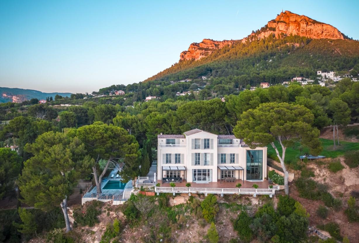 Azu004 - Prestigious Villa in Cassis