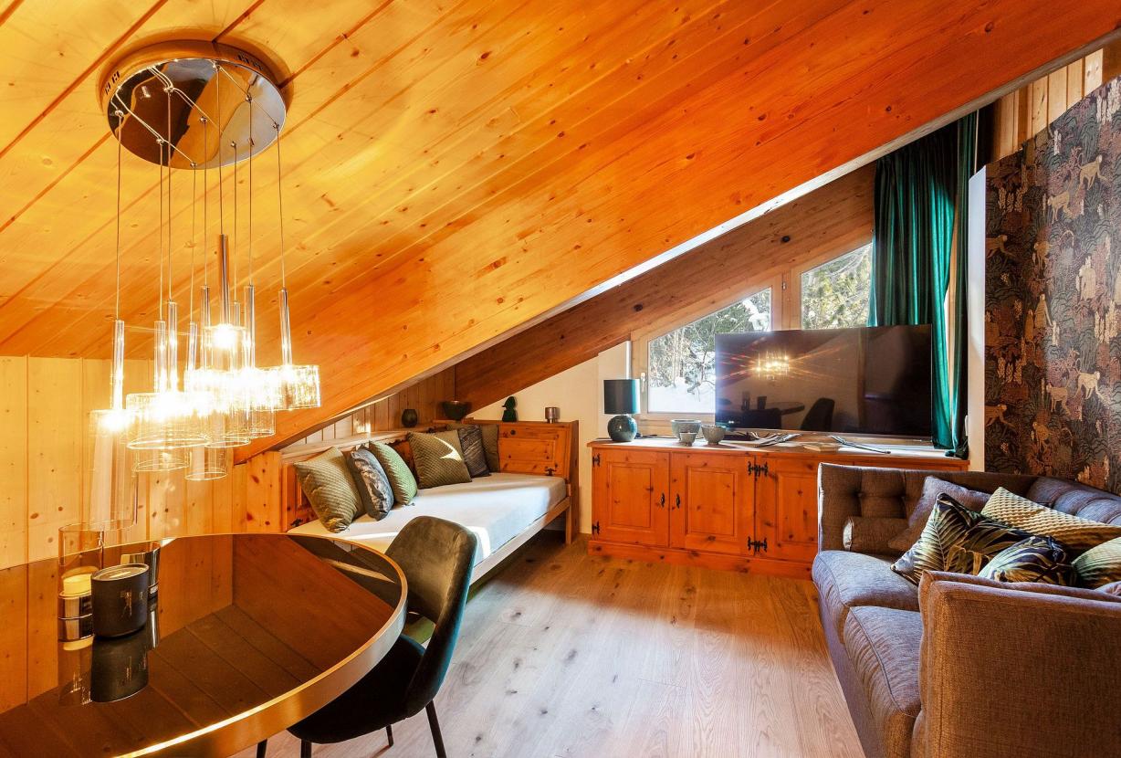 Gri008 - Luxurious Swiss ski chalet, near St. Moritz