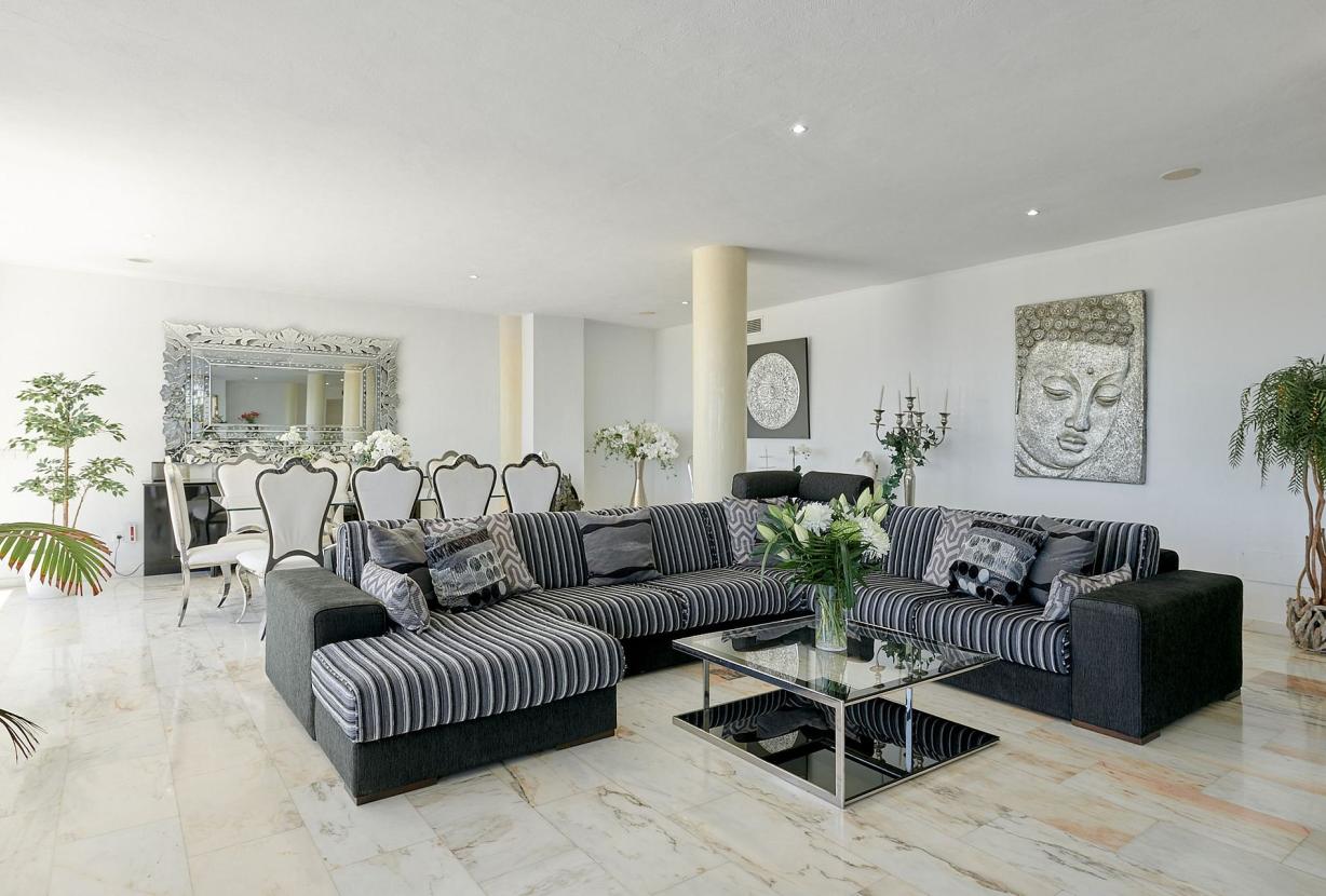 Ibi005 - Elegante villa de lujo en Ibiza