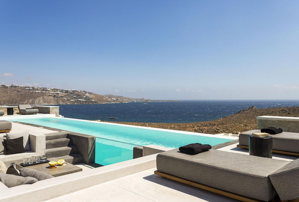 Cyc062 - Modern villa by Glyfadi Cove, Mykonos