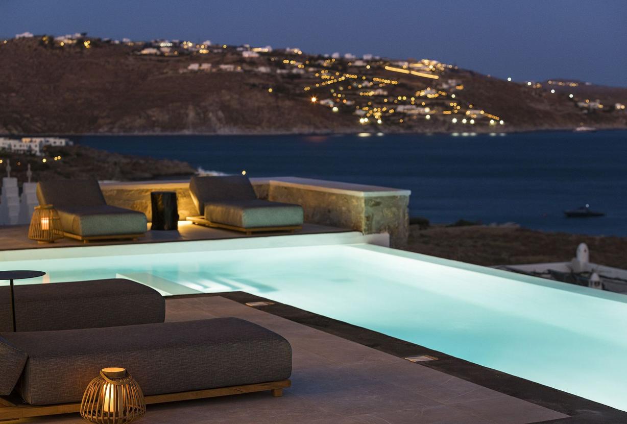 Cyc062 - Modern villa by Glyfadi Cove, Mykonos