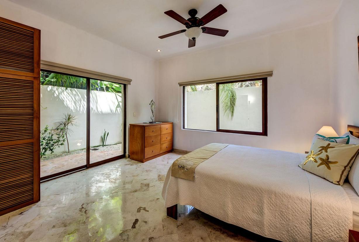 Pcr009 - Luxurious triplex villa in Playa de Carmen