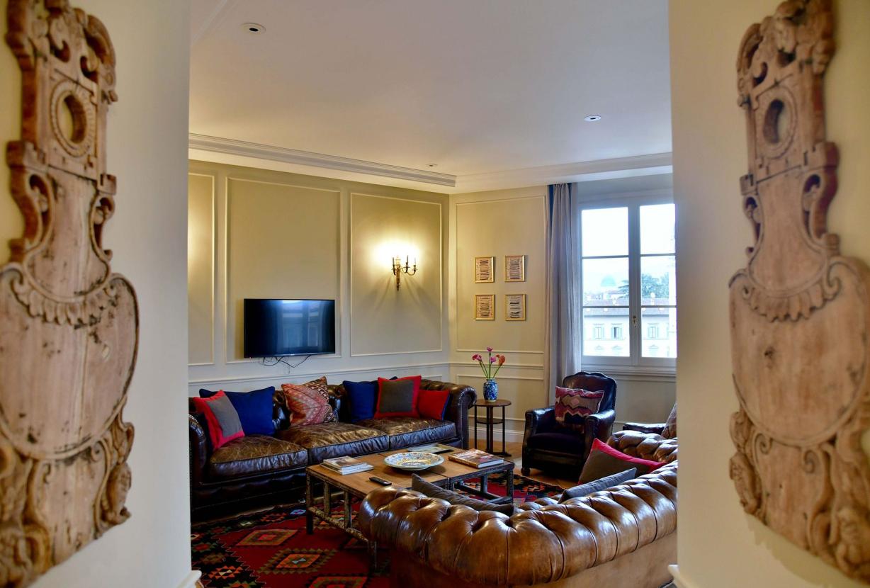 Tus017 - Apartamento Grande de Luxo com Terraço