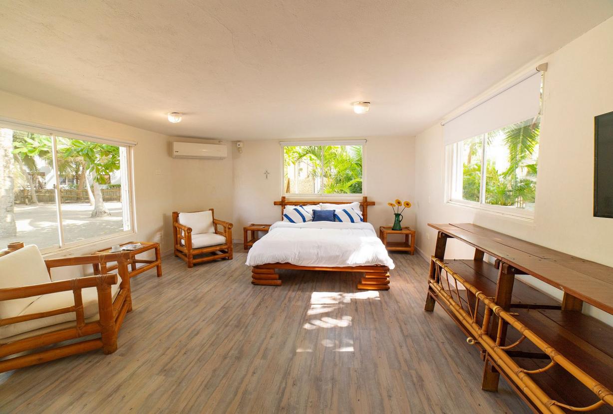 Tol001 - Beautiful 6 bedroom beachfront house in Tolú