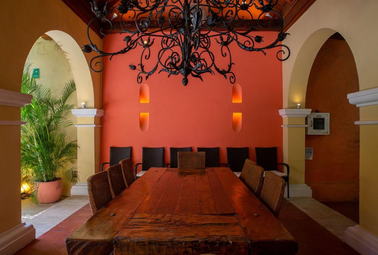 Car056 - Encantadora casa colonial de 7 cuartos en Cartagena