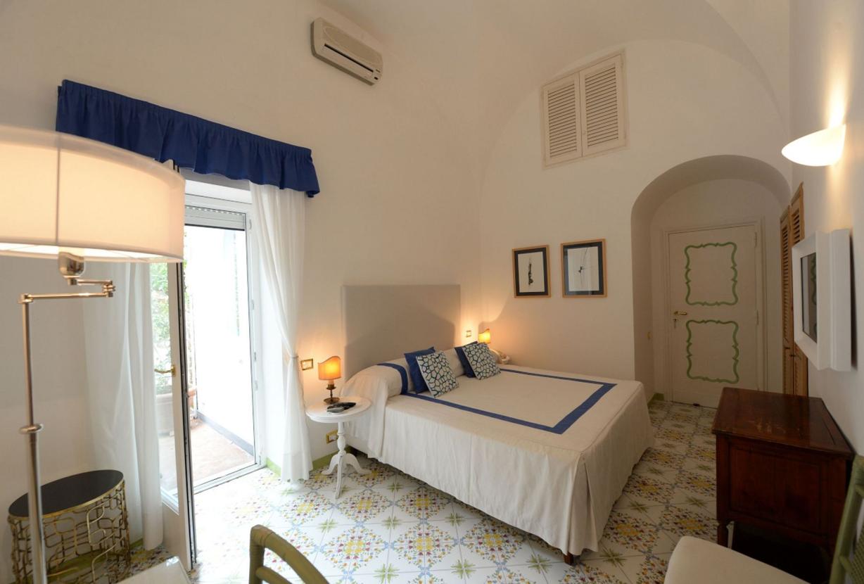 Cam015 - Villa on the island of Capri, Campania