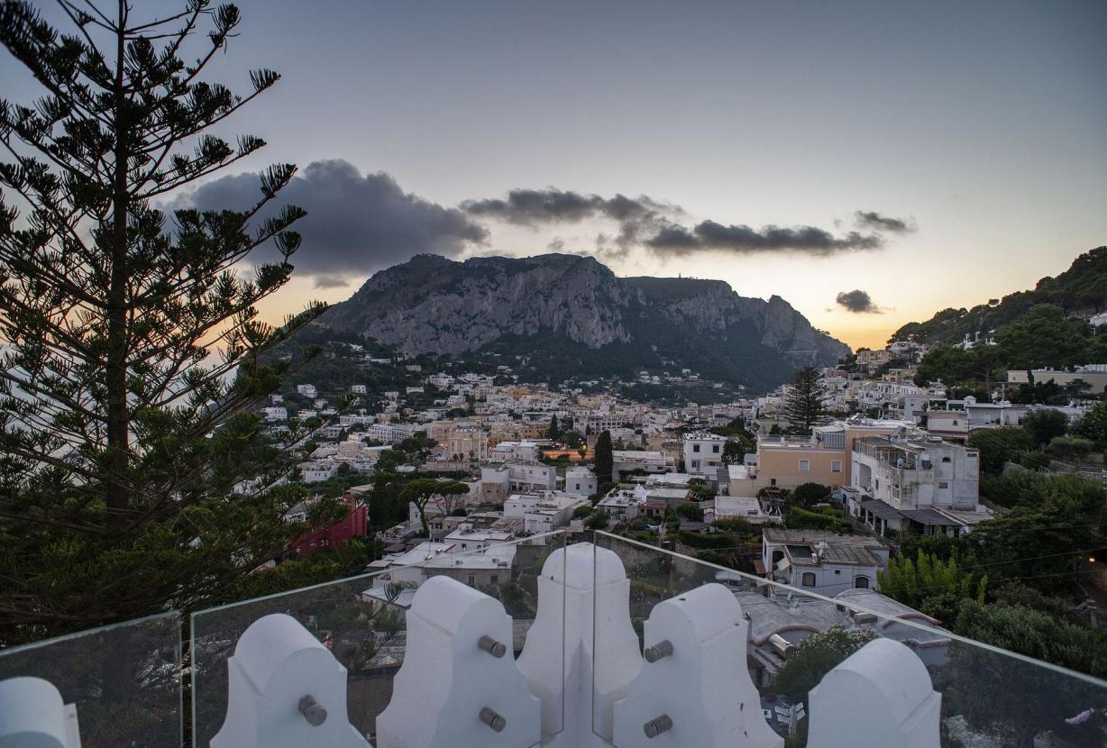 Cam013 - Villa dans la ville de Capri, Campanie