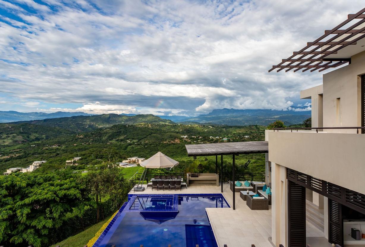 Anp009 - Casa de férias com piscina e vista montanha