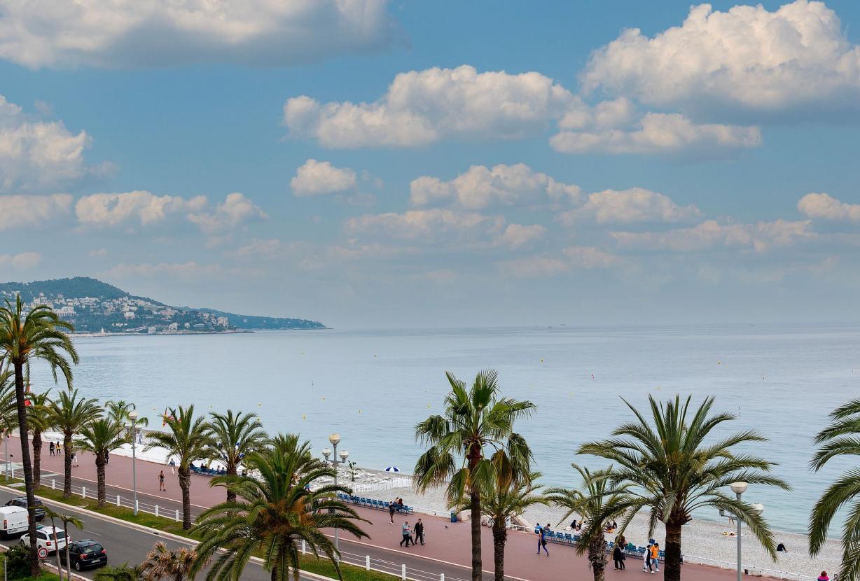 Azu018 - Apartamento com vista para o mar em Nice