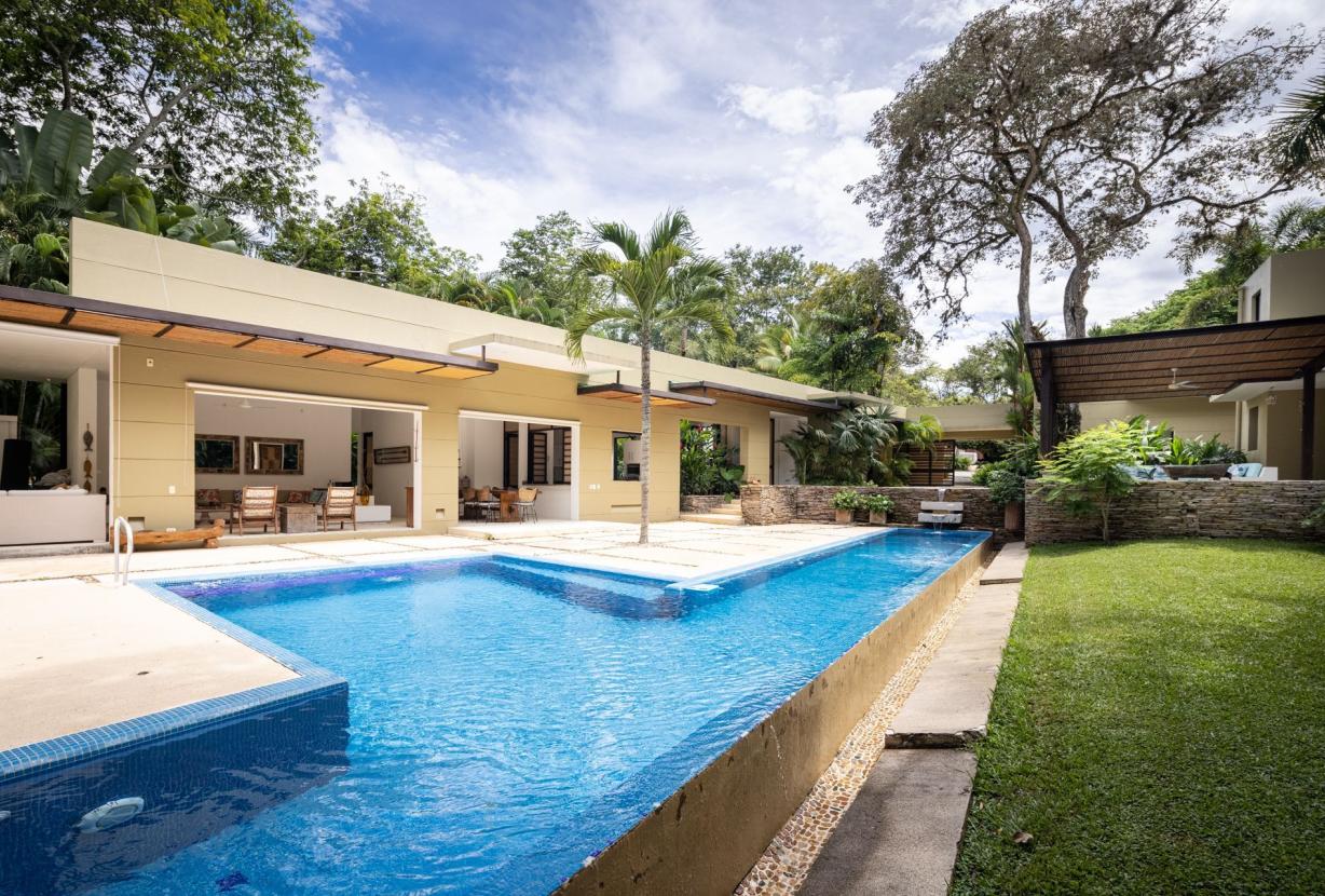 Anp019 - Propiedad con piscina en Mesa de Yeguas Anapoima
