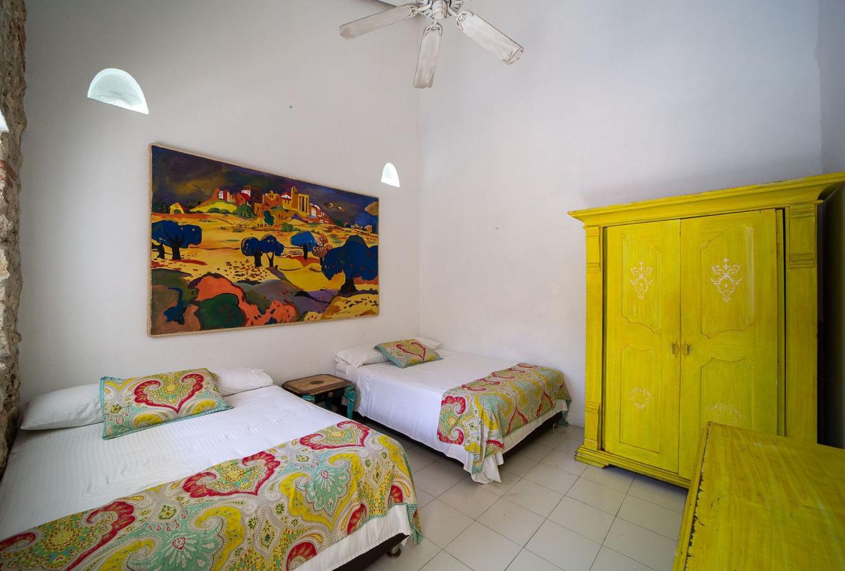 Car101 - Encantadora casa colonial de 8 cuartos en Cartagena