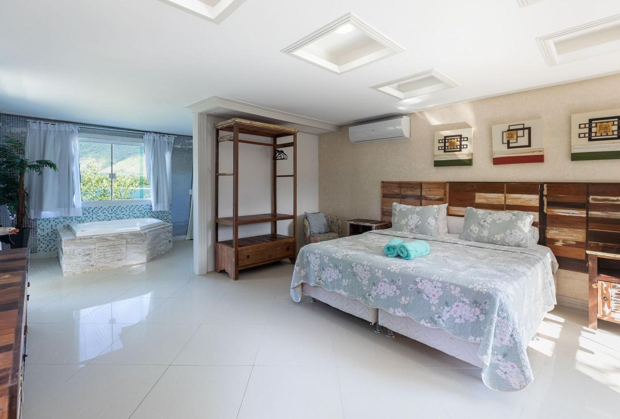 Ang004 - Espléndida isla con 9 suites en Angra