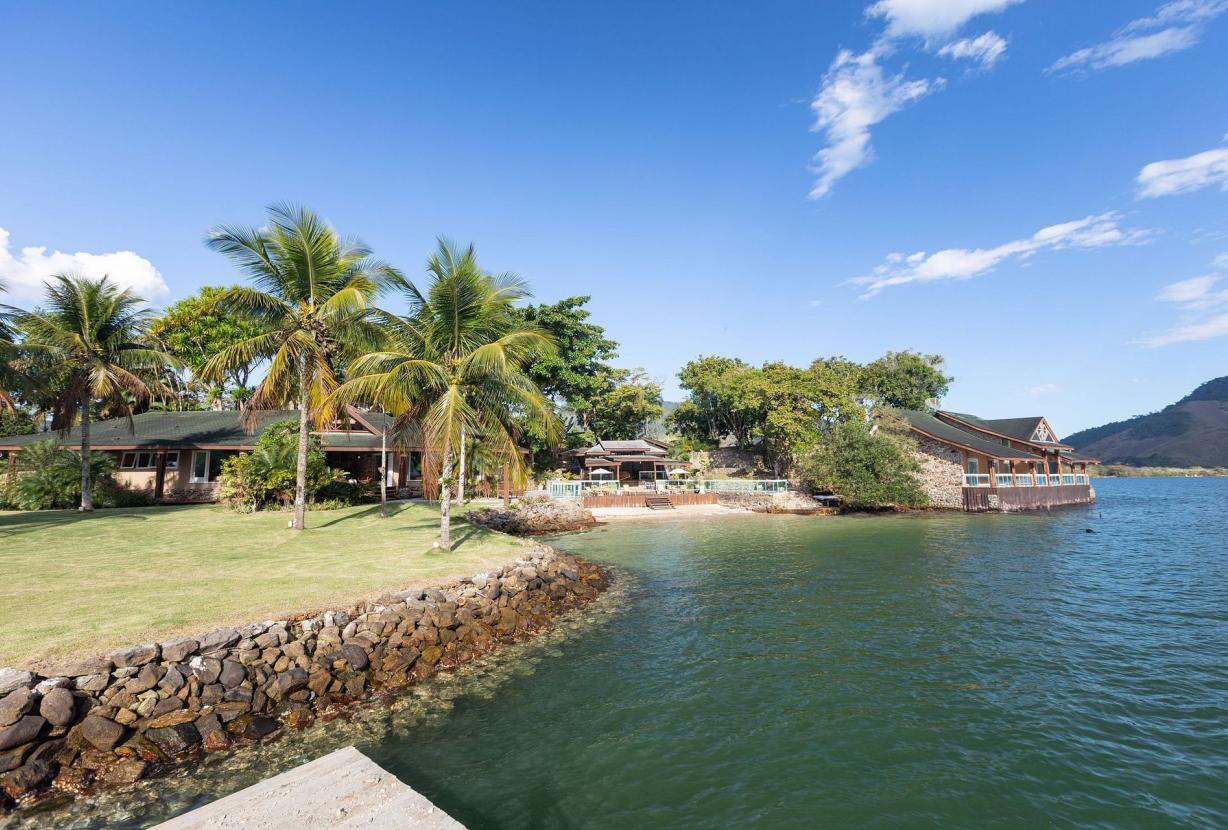 Ang004 - Espléndida isla con 9 suites en Angra