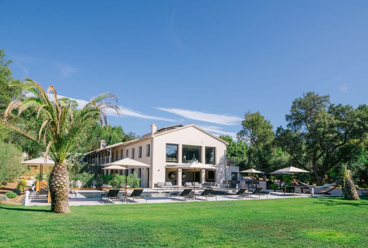 Azu003 - Villa exclusive avec piscine à Saint Tropez