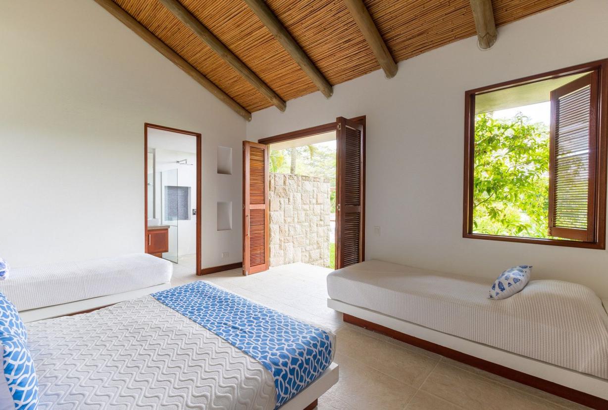Anp033 - Hermosa casa con 4 suites y piscina en Anapoima