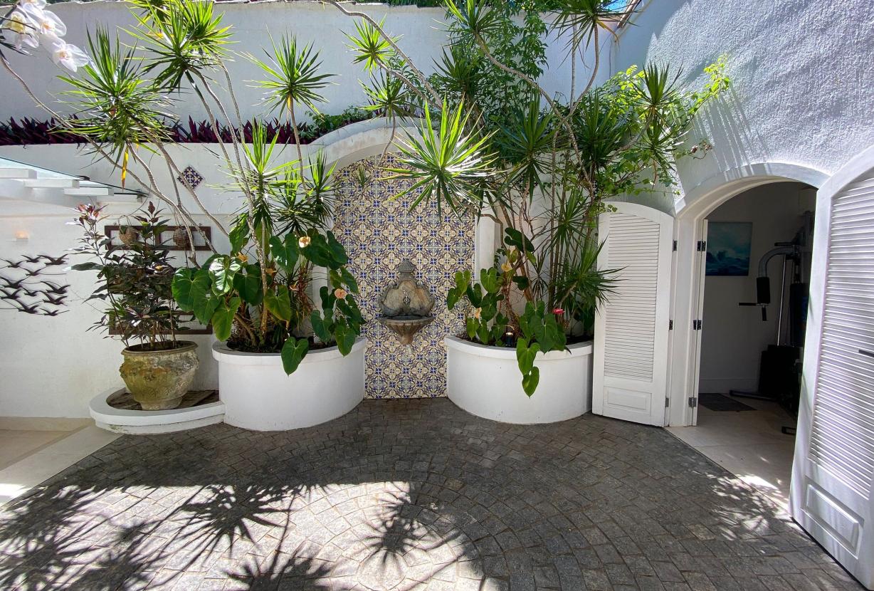 Buz014 - Impresionante casa en la playa de Manguinhos