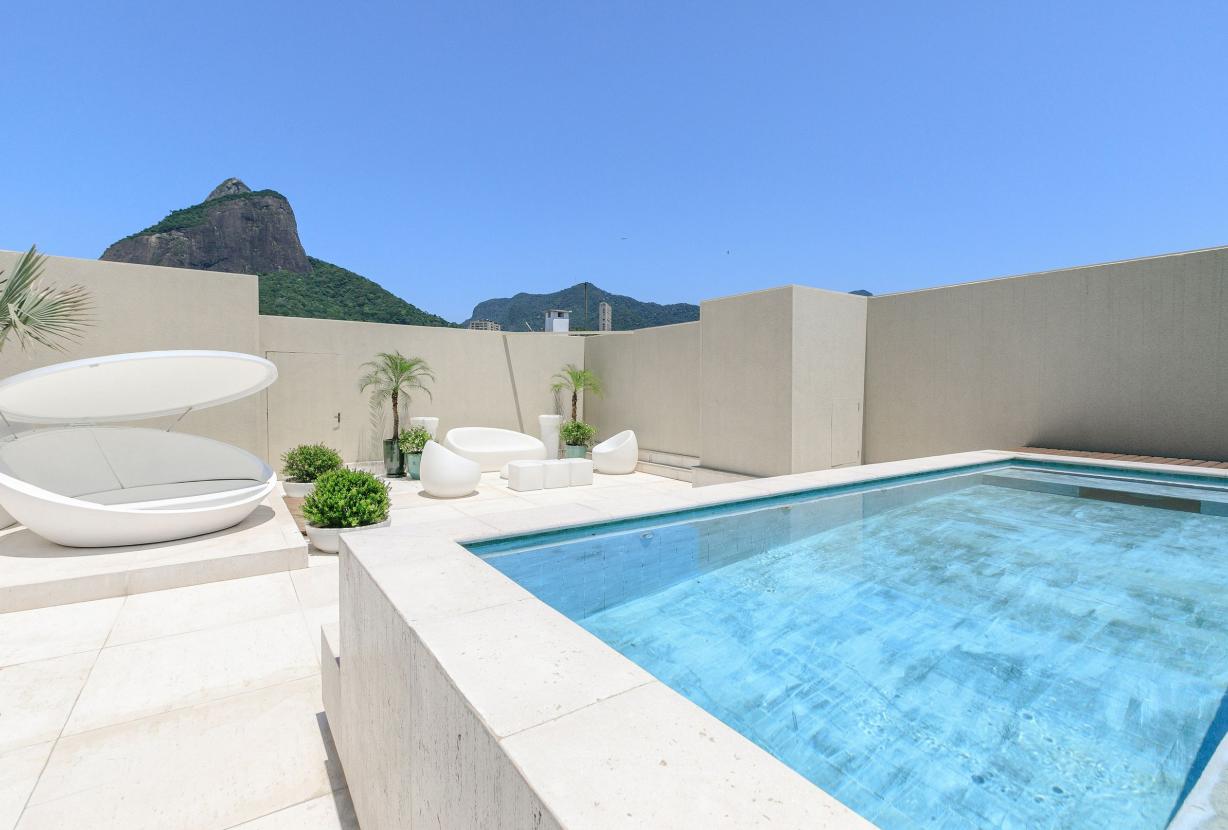 Rio063 - Exclusivo penthouse tríplex con vistas a Leblon