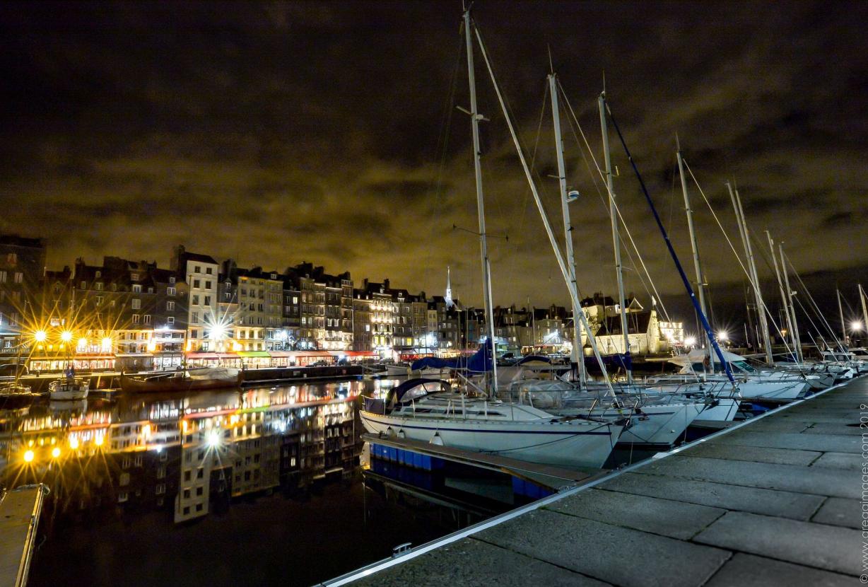 Nor004 - Casa com grande varanda em Honfleur, Normandia.