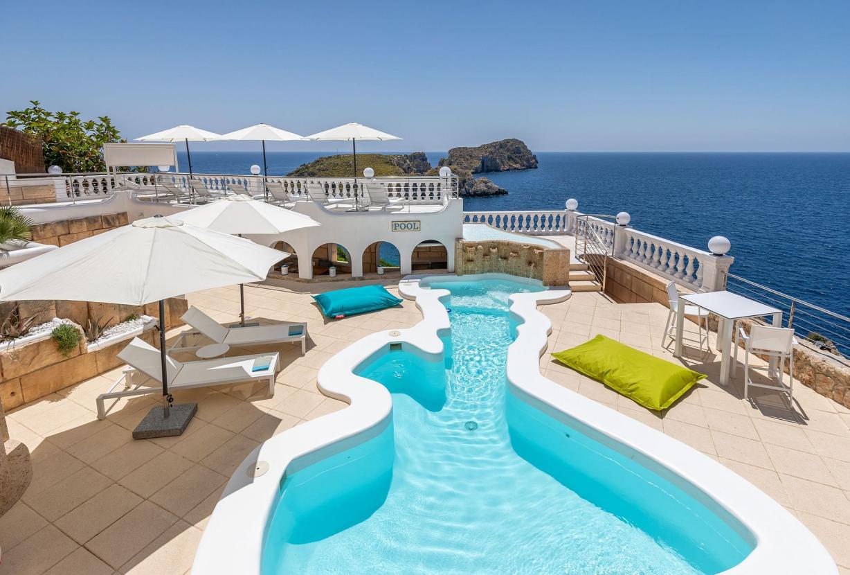 Mal007 - Luxury villa in first sea line, Mallorca