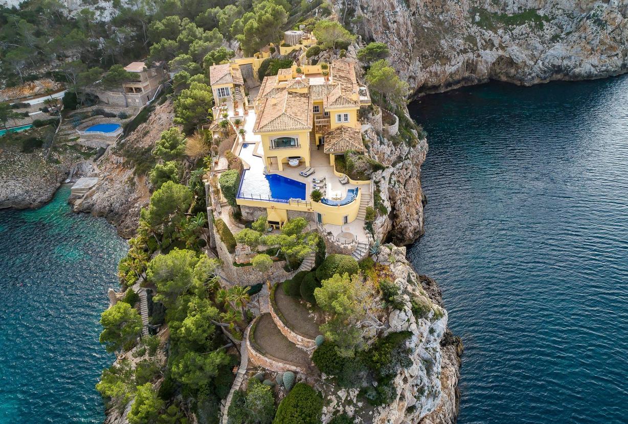 Mal014 - Villa on the private peninsula, Mallorca