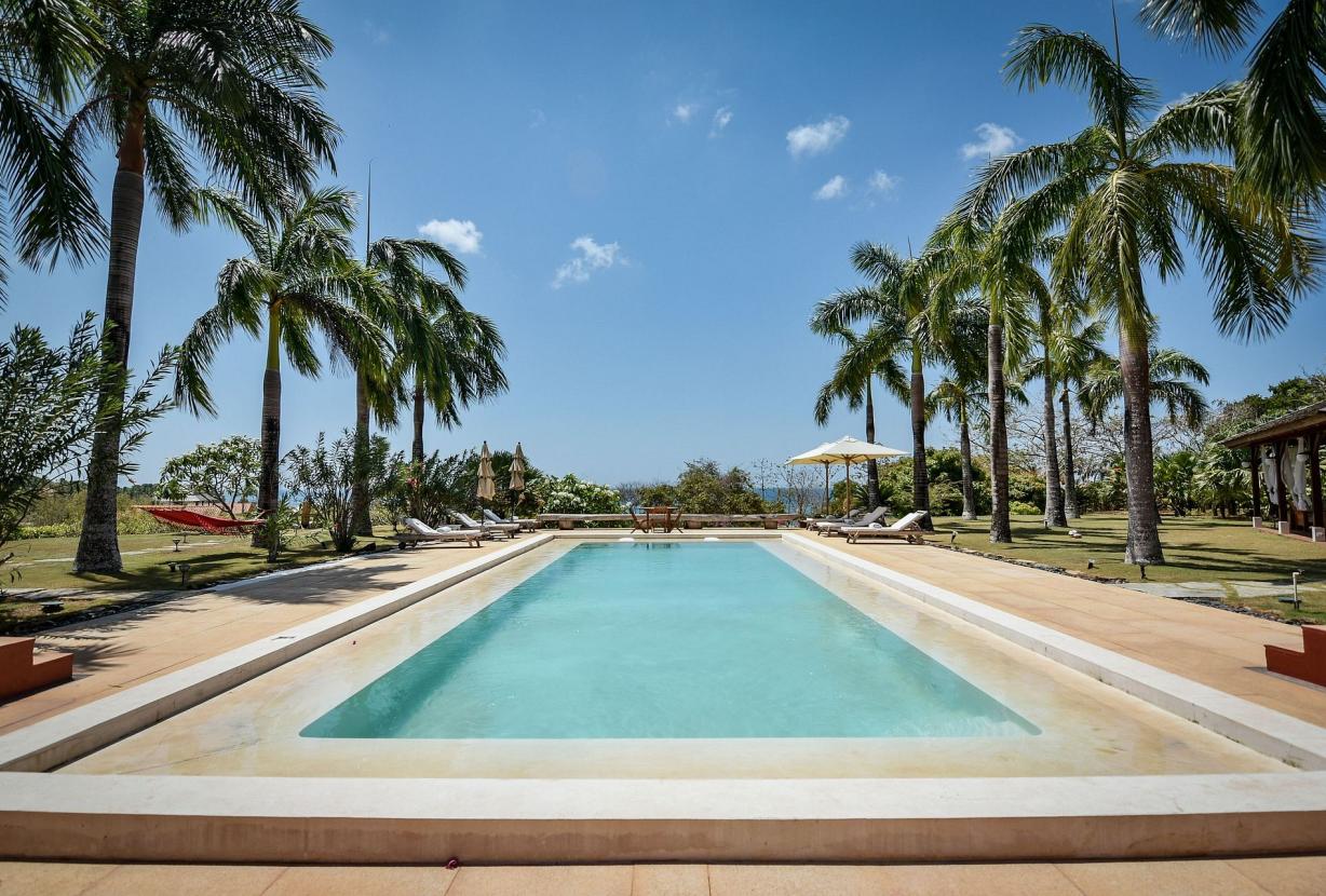 Pan005 - Luxuosa villa com vista majestosa para o mar