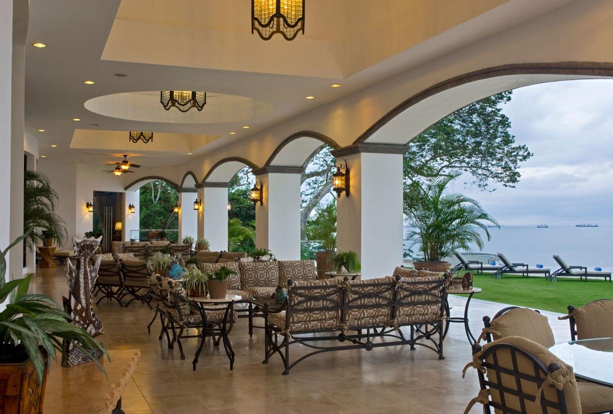 Pan013 - Gran mansión de lujo cerca de la ciudad de Panamá
