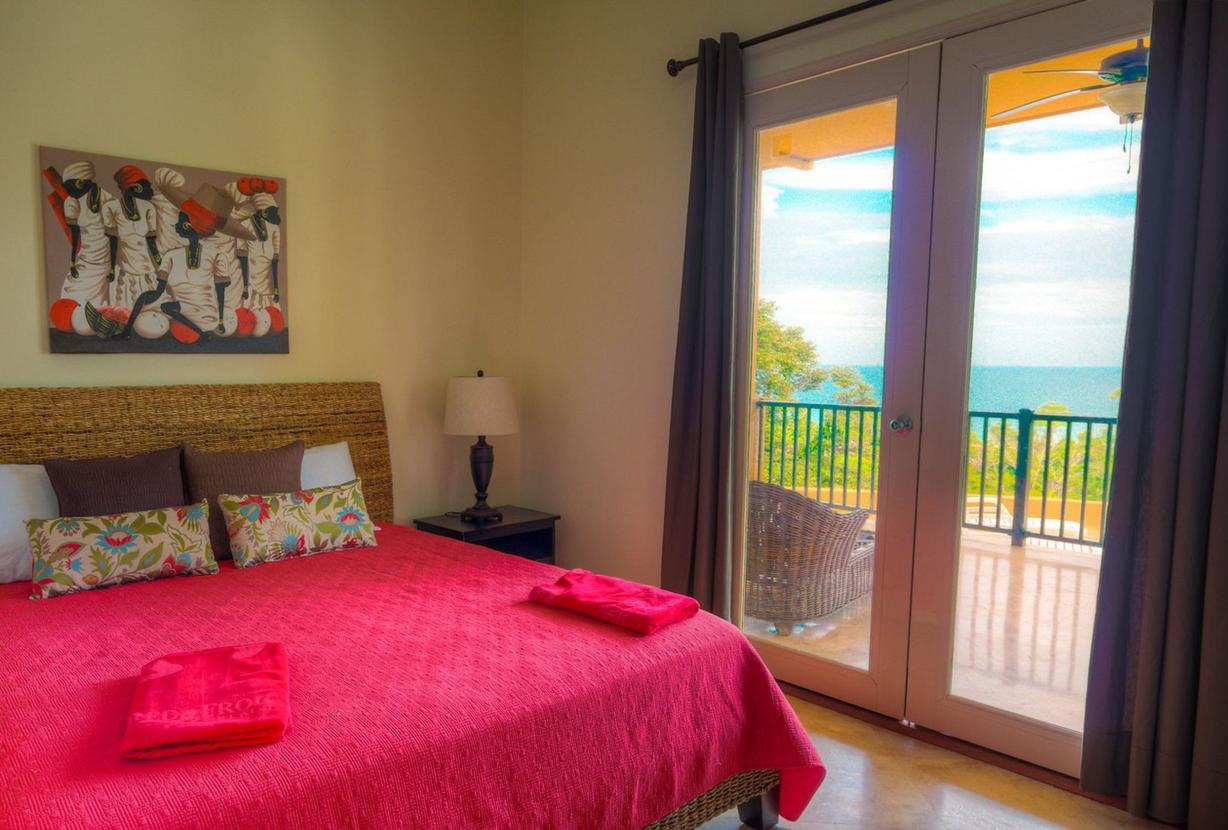 Pan045 - 6-bedroom ocean-view villa