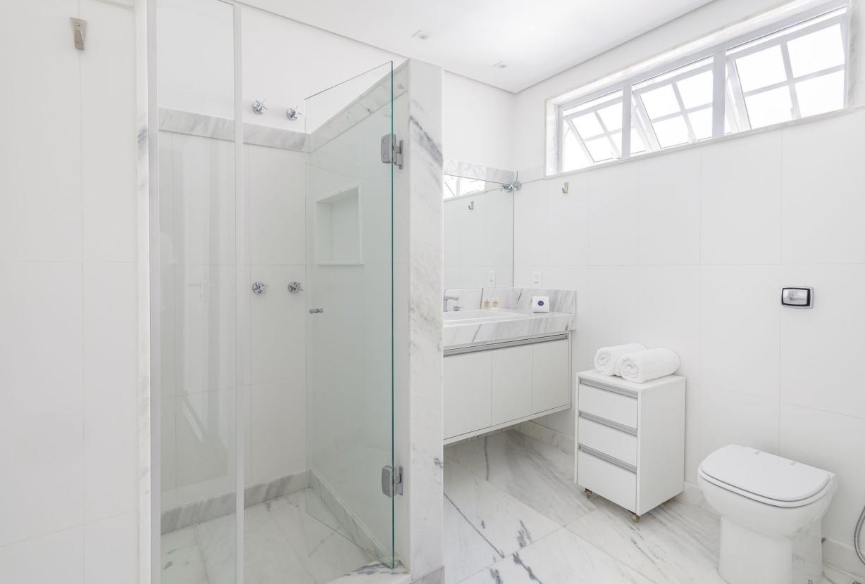 Rio130 - Remarkable 3 bedroom apartment in Copacabana